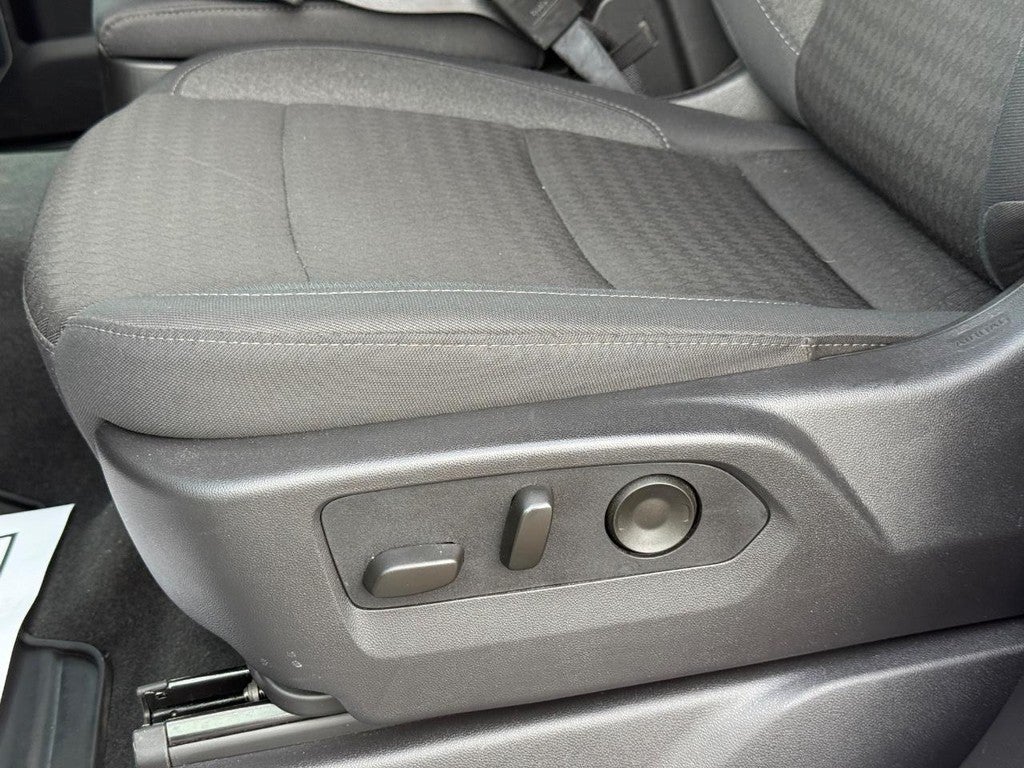 2025 Chevrolet Silverado LT
