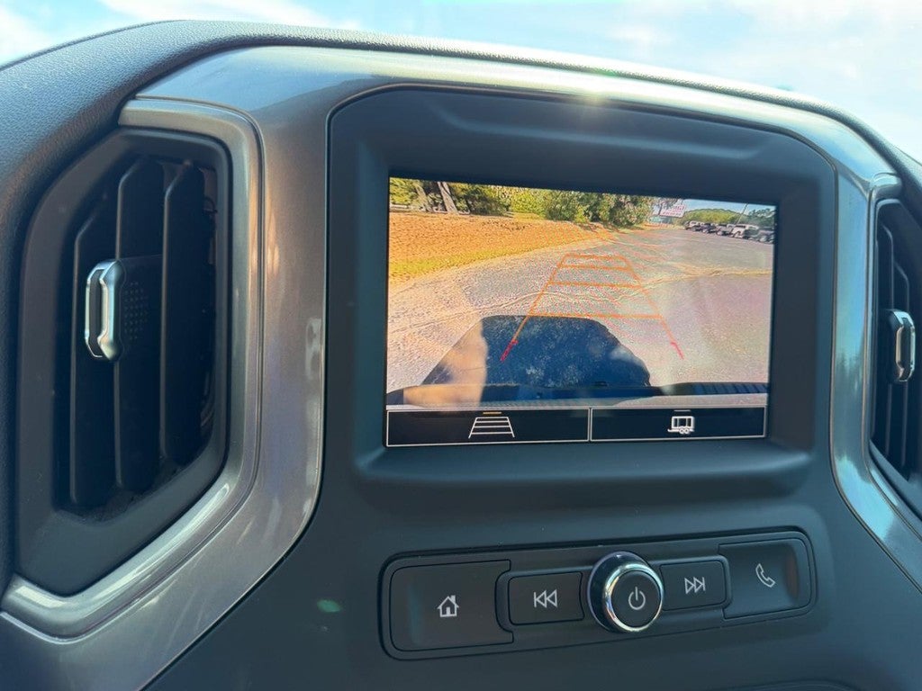 2025 Chevrolet Silverado Custom