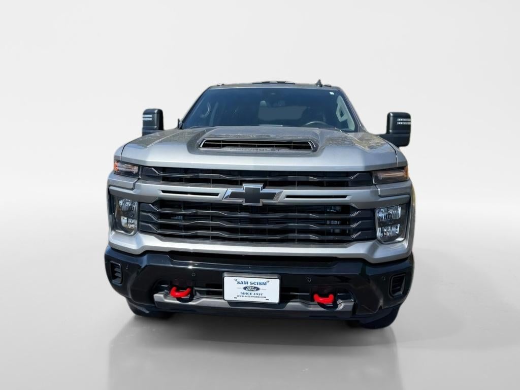 2025 Chevrolet Silverado Custom