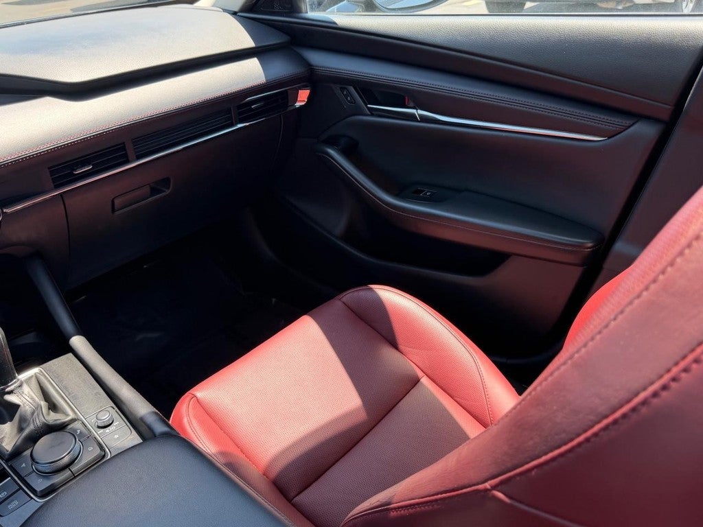 2024 Mazda Mazda3 2.5 S Carbon Edition