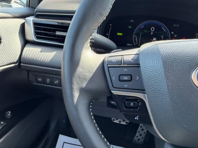 2025 Toyota Camry Hybrid SE