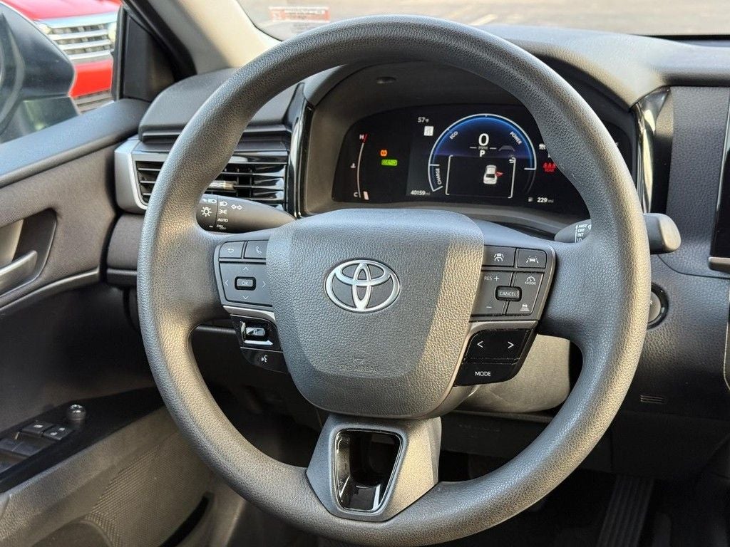 2025 Toyota Camry Hybrid LE