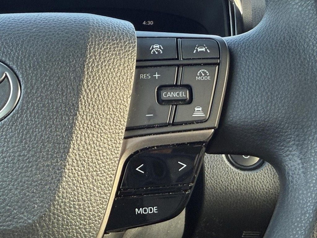 2025 Toyota Camry Hybrid LE