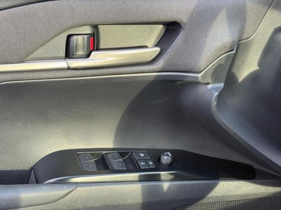 2025 Toyota Camry Hybrid LE