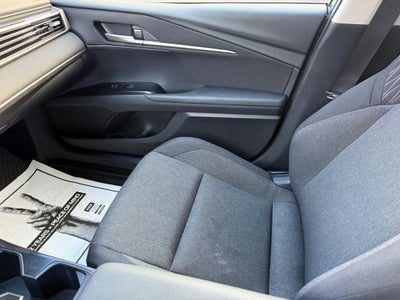 2025 Toyota Camry Hybrid LE