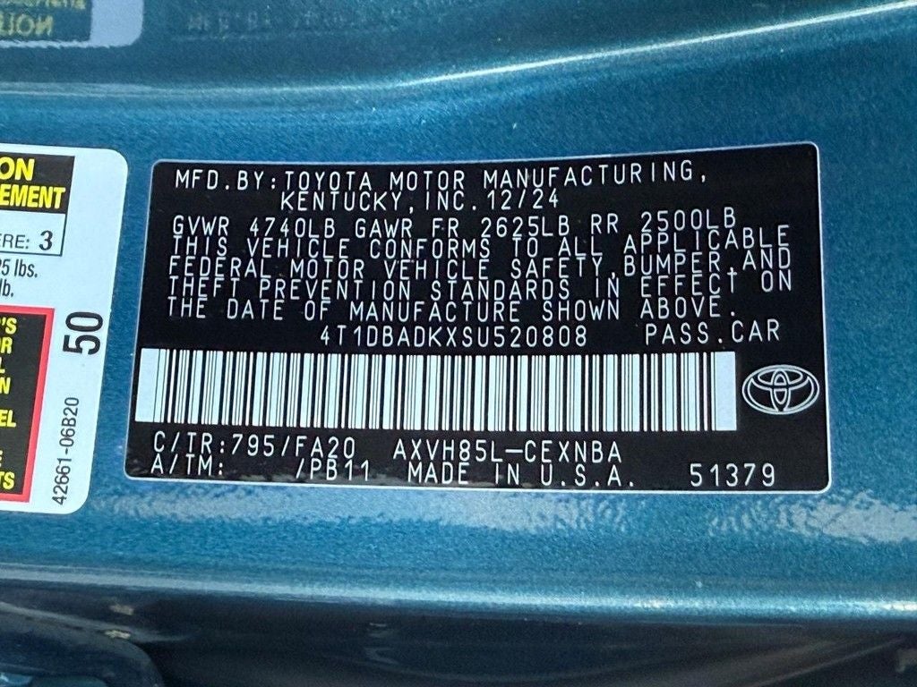 2025 Toyota Camry Hybrid LE