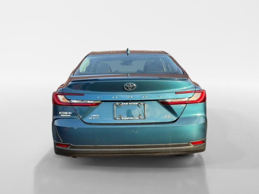 2025 Toyota Camry Hybrid LE