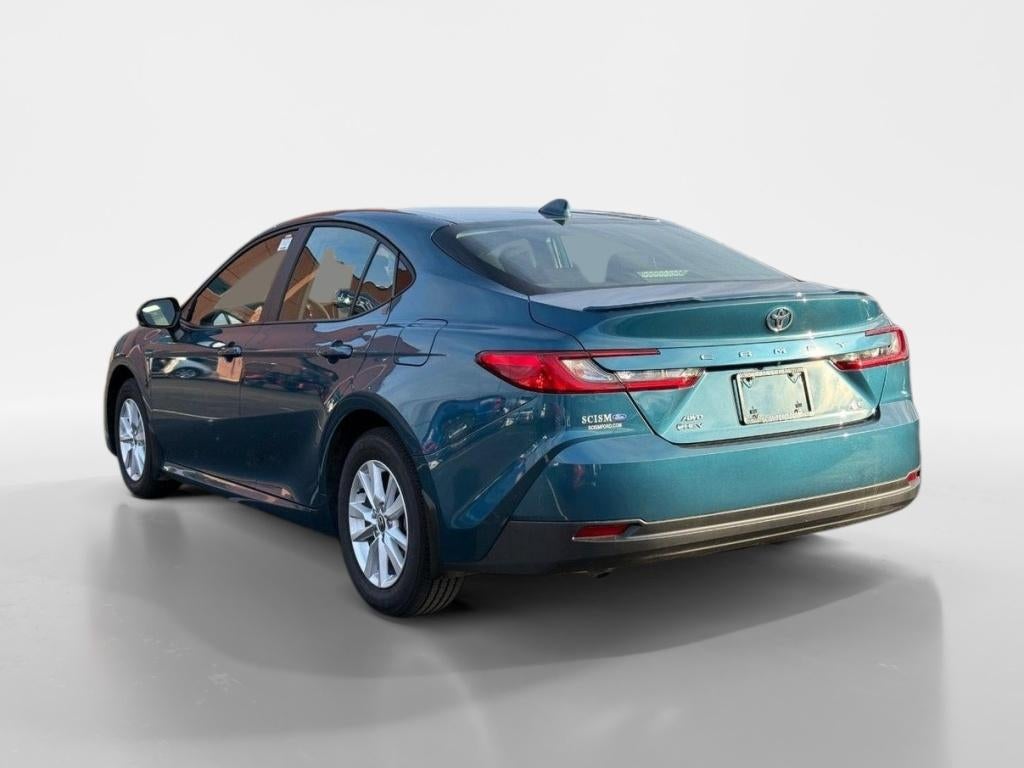 2025 Toyota Camry Hybrid LE