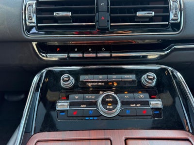 2022 Lincoln Navigator L Reserve