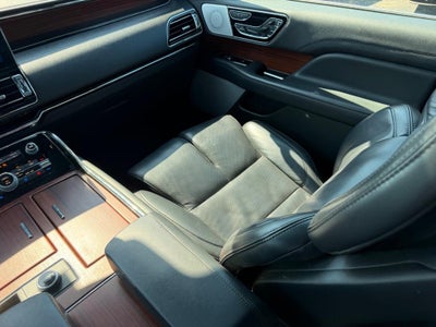 2022 Lincoln Navigator L Reserve
