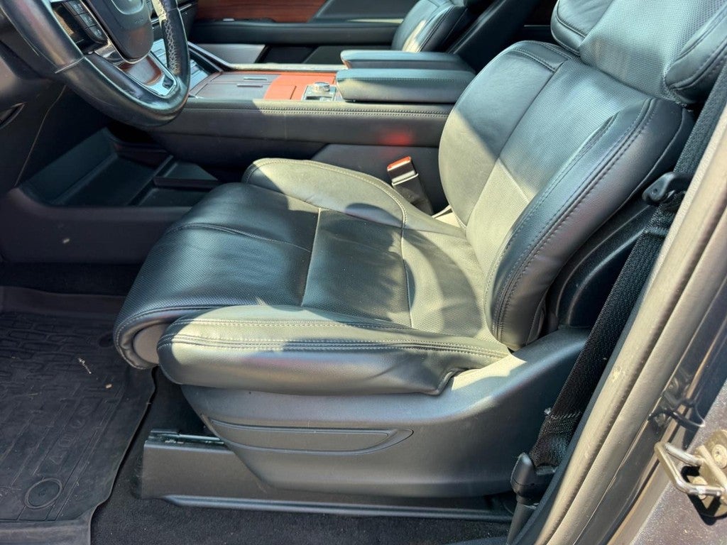 2022 Lincoln Navigator L Reserve