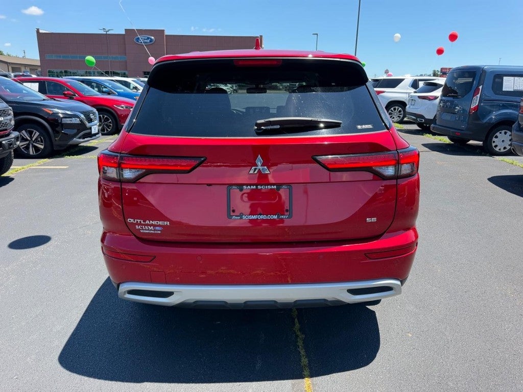 2024 Mitsubishi Outlander SE