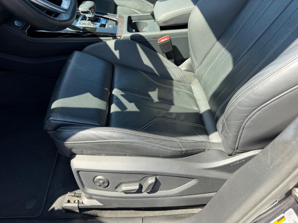 2024 Audi Q5 S line Premium Plus