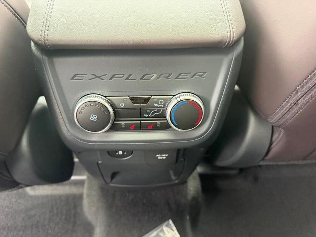 2027 Ford Explorer Platinum™