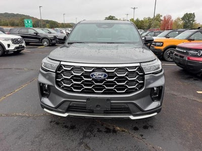 2027 Ford Explorer Platinum™